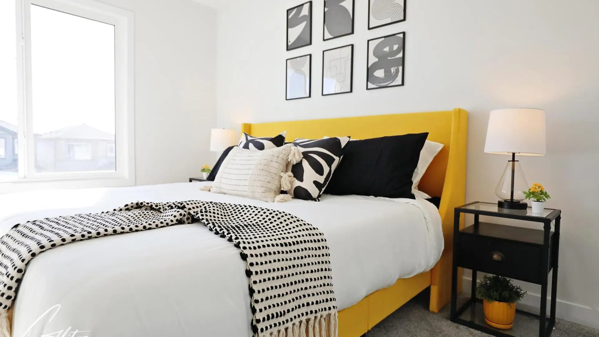 Beautiful Home With 4 King Beds,Airport,Disney+ Edmonton Semesterbostad