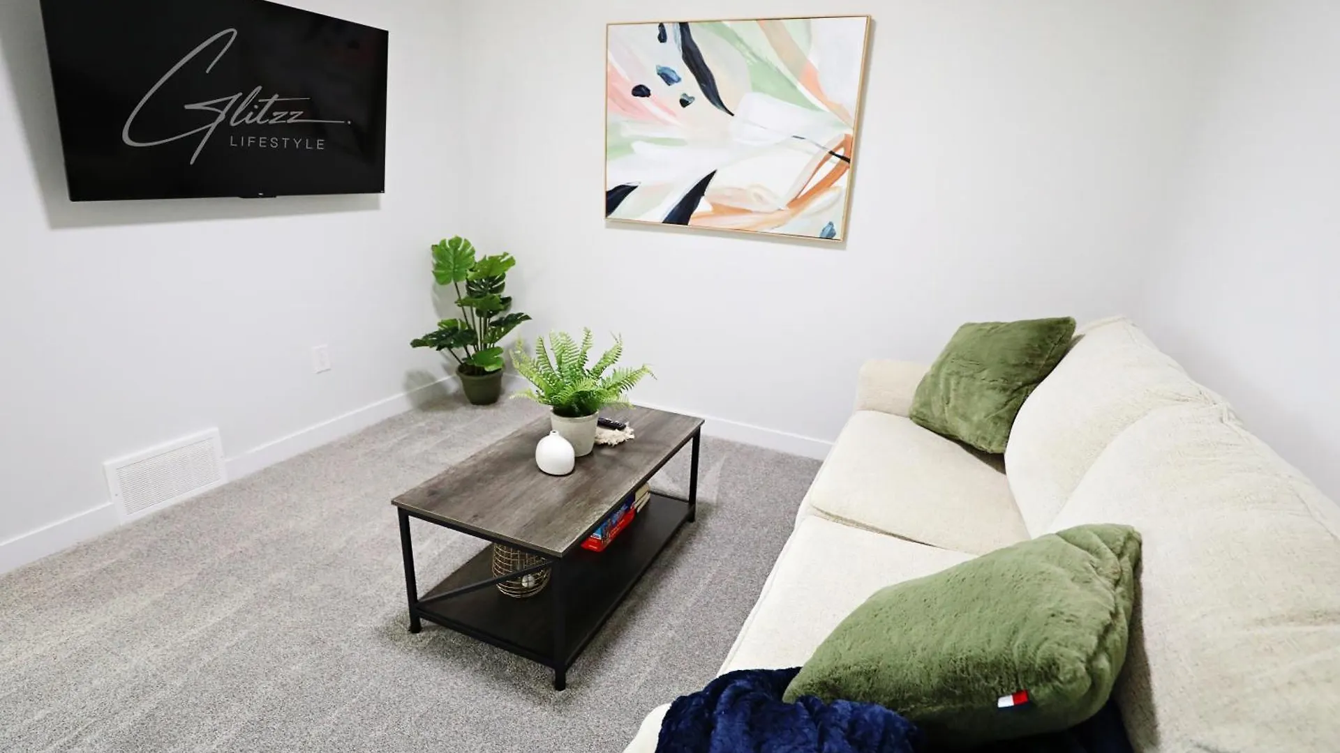 Beautiful Home With 4 King Beds,Airport,Disney+ Edmonton Semesterbostad