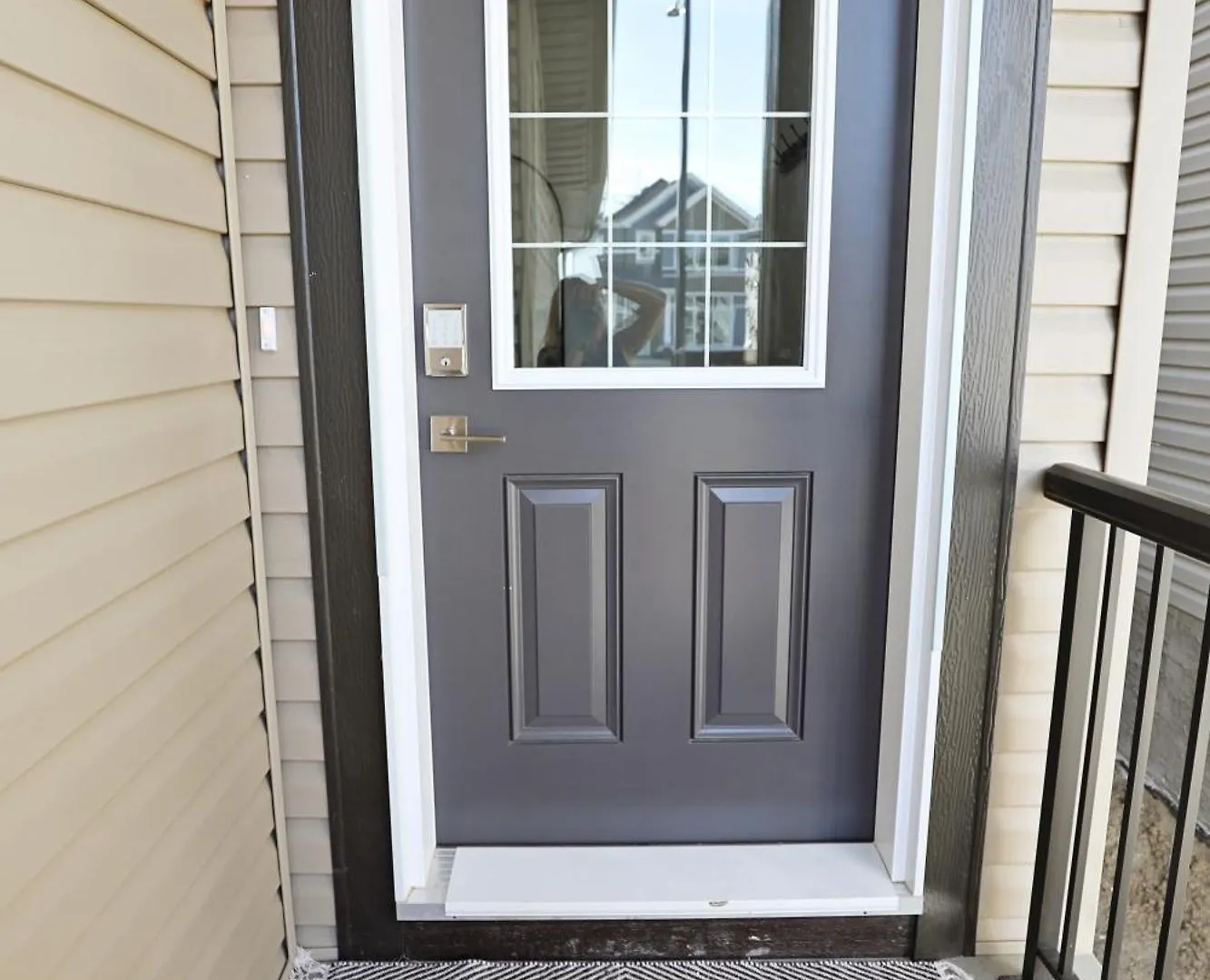 Beautiful Home With 4 King Beds,Airport,Disney+ Edmonton 0*,  Canada